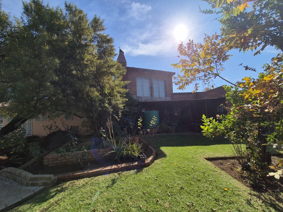 4 Bedroom Property for Sale in Wolmaransstad North West